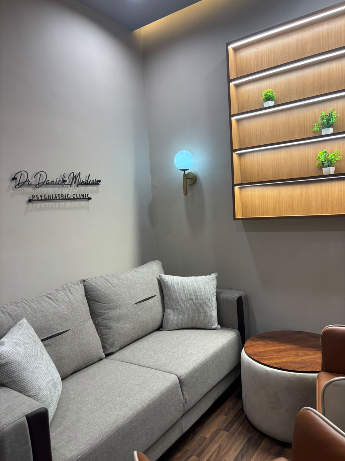 Therapy Lounge Sofa